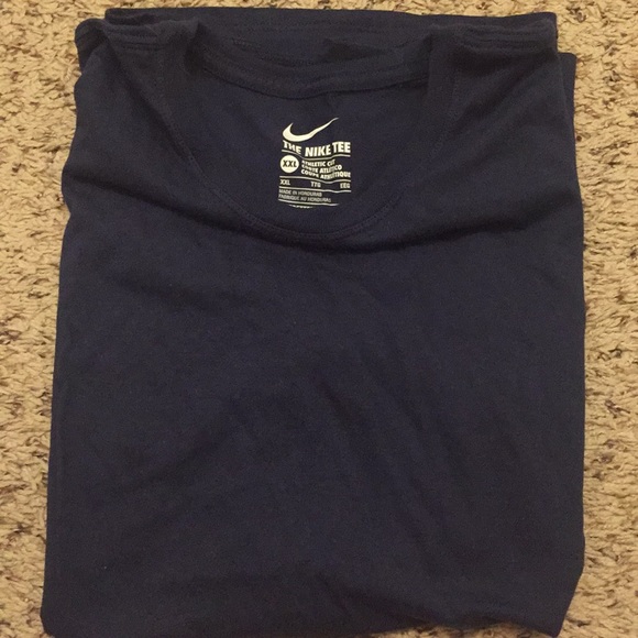 Nike Tops - Women’s size XXL plain Navy tee Nike Tops - Women’s size XXL plain Navy tee